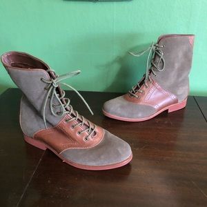 G.H. Bass & Co. Brown and Green Boots. Size 7.5